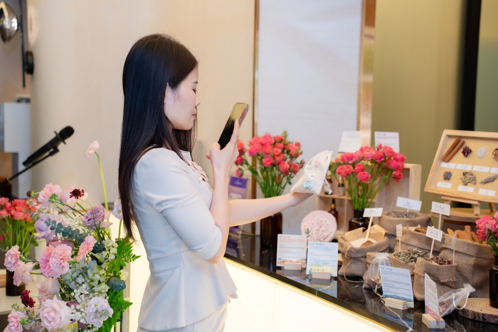 Trải nghiệm sống độc đáo mà sự Kiện Art of Scent tại Ambience mang lại