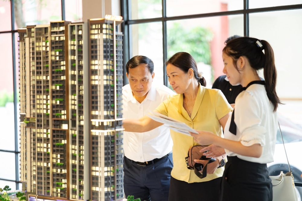 Hoạt động trải nghiệm thực tế nhà mẫu trong sự kiện Coffee Talk tại dự án Ambience Hoạt động trải nghiệm thực tế nhà mẫu trong sự kiện Coffee Talk tại dự án Ambience